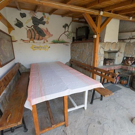 Marinovata Kashta Guest House Veliki Preslav Ngoại thất bức ảnh