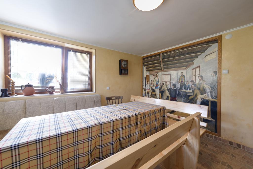 Marinovata Kashta Guest House Veliki Preslav Ngoại thất bức ảnh