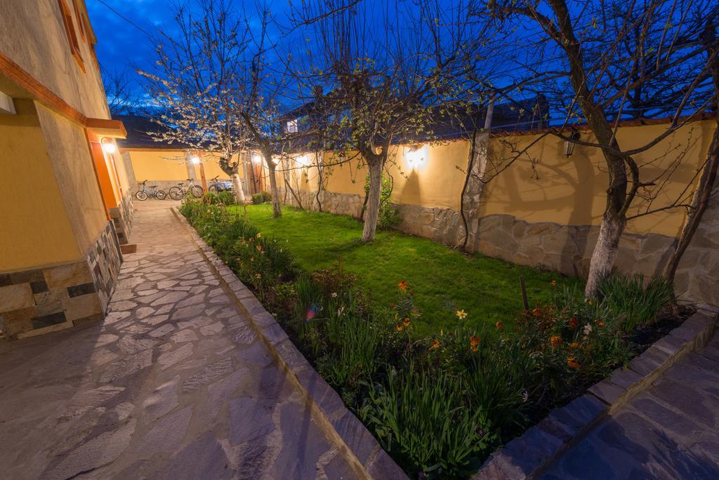 Marinovata Kashta Guest House Veliki Preslav Ngoại thất bức ảnh