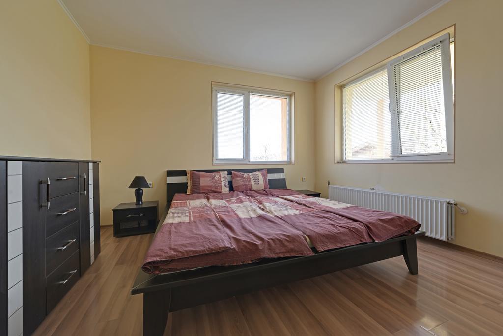 Marinovata Kashta Guest House Veliki Preslav Ngoại thất bức ảnh
